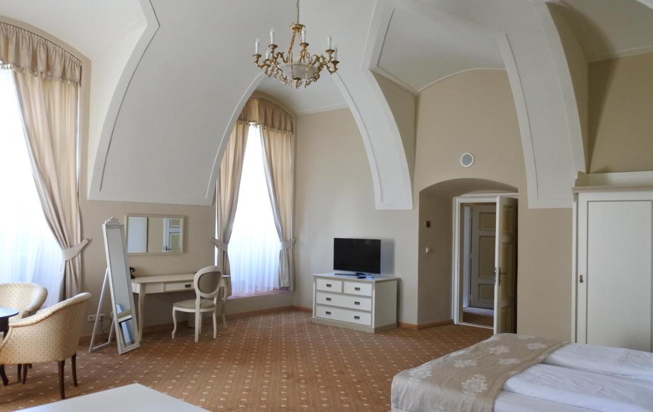 Hotel Gino Park Palace Povazska Bystrica Ngoại thất bức ảnh