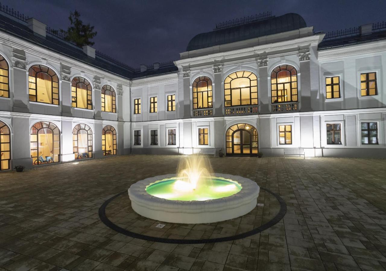 Hotel Gino Park Palace Povazska Bystrica Ngoại thất bức ảnh