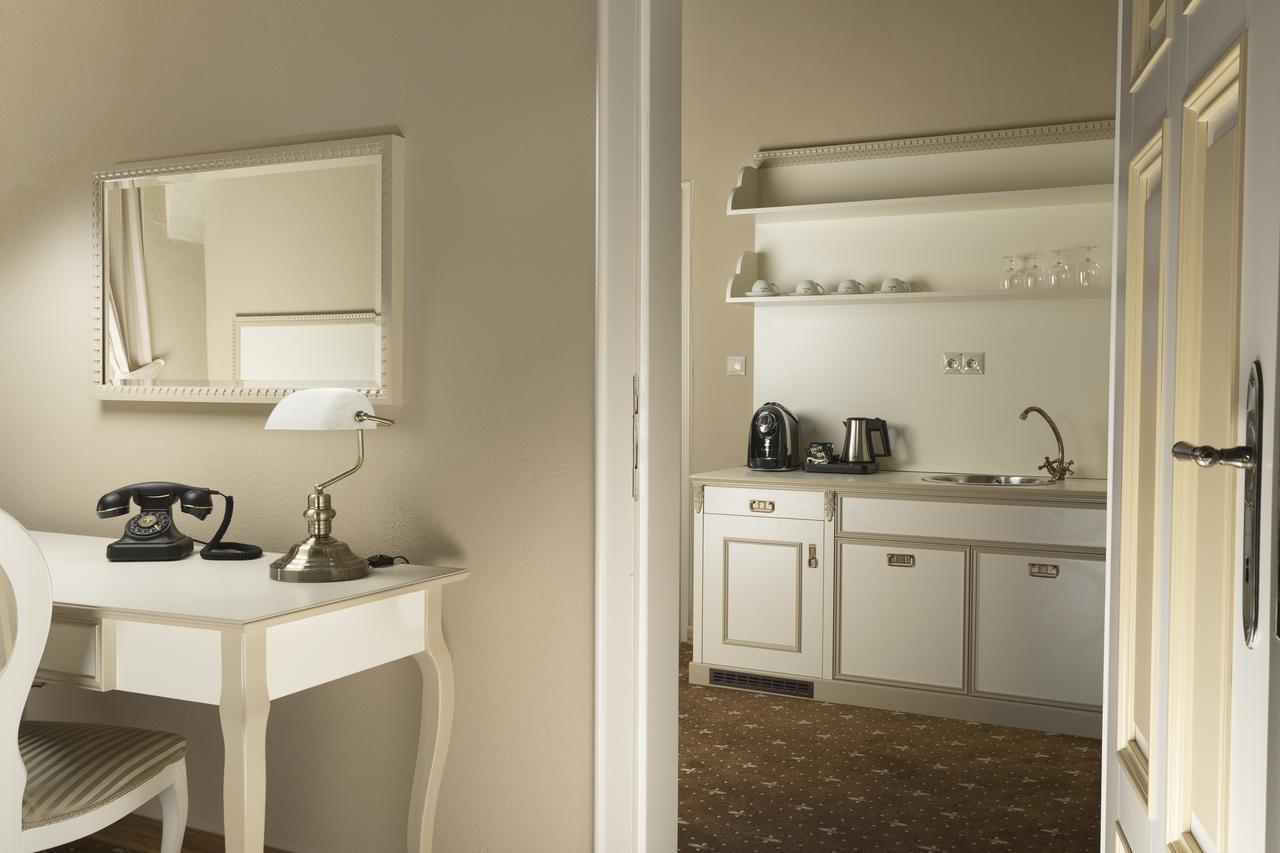 Hotel Gino Park Palace Povazska Bystrica Ngoại thất bức ảnh